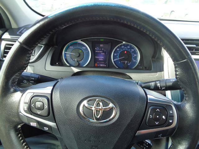 Used 2015 Toyota Camry XLE w/ Moonroof Package FWD image 39