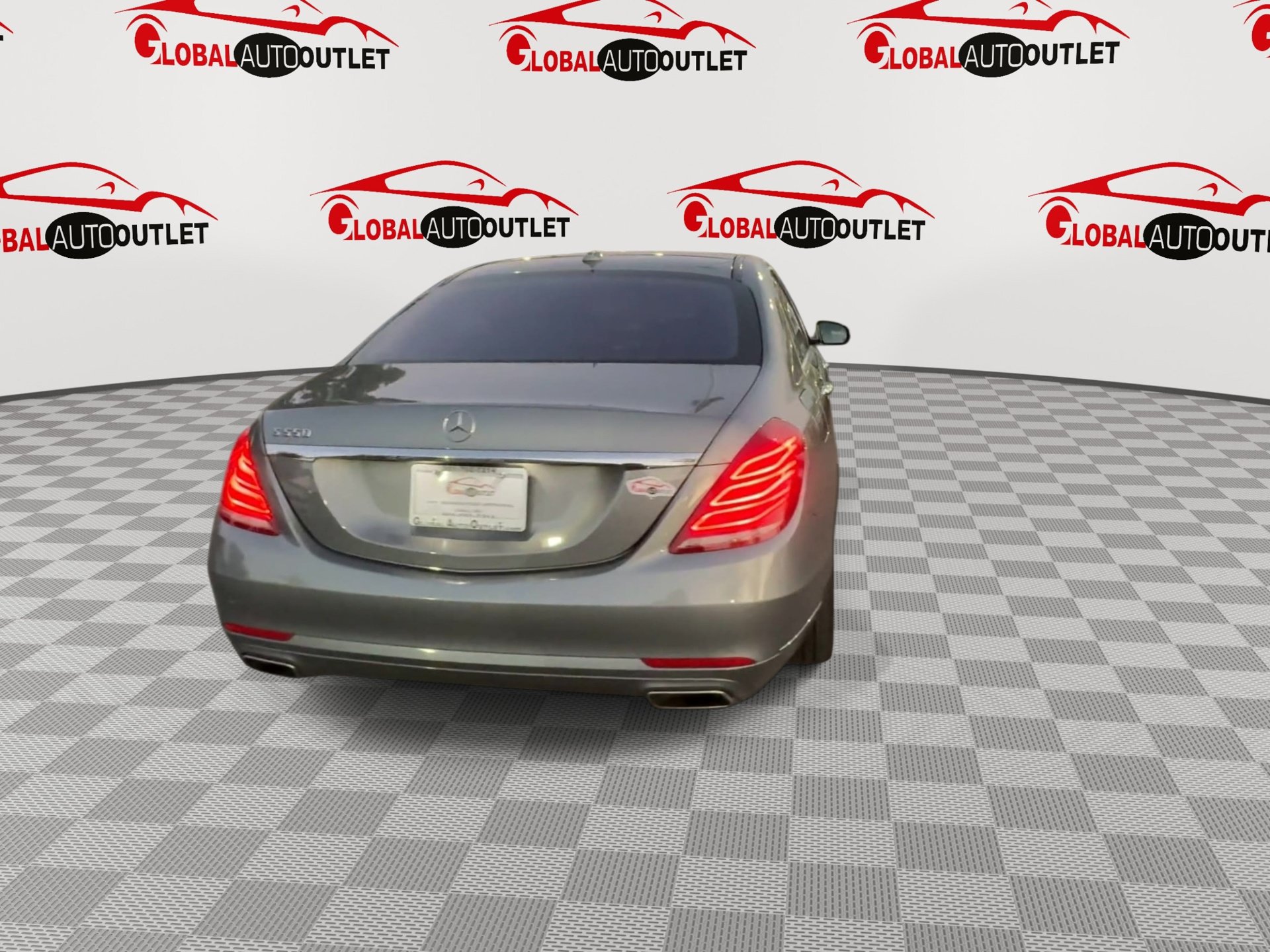 Used 2015 Mercedes-Benz S 550 Sedan w/ Premium 1 Package image 8