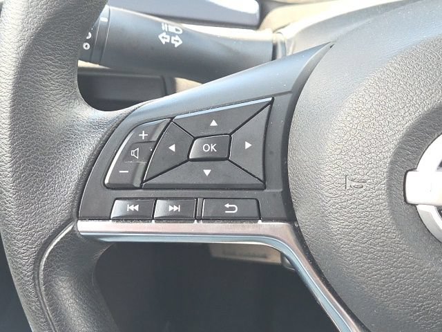 Used 2024 Nissan Versa SV FWD image 30