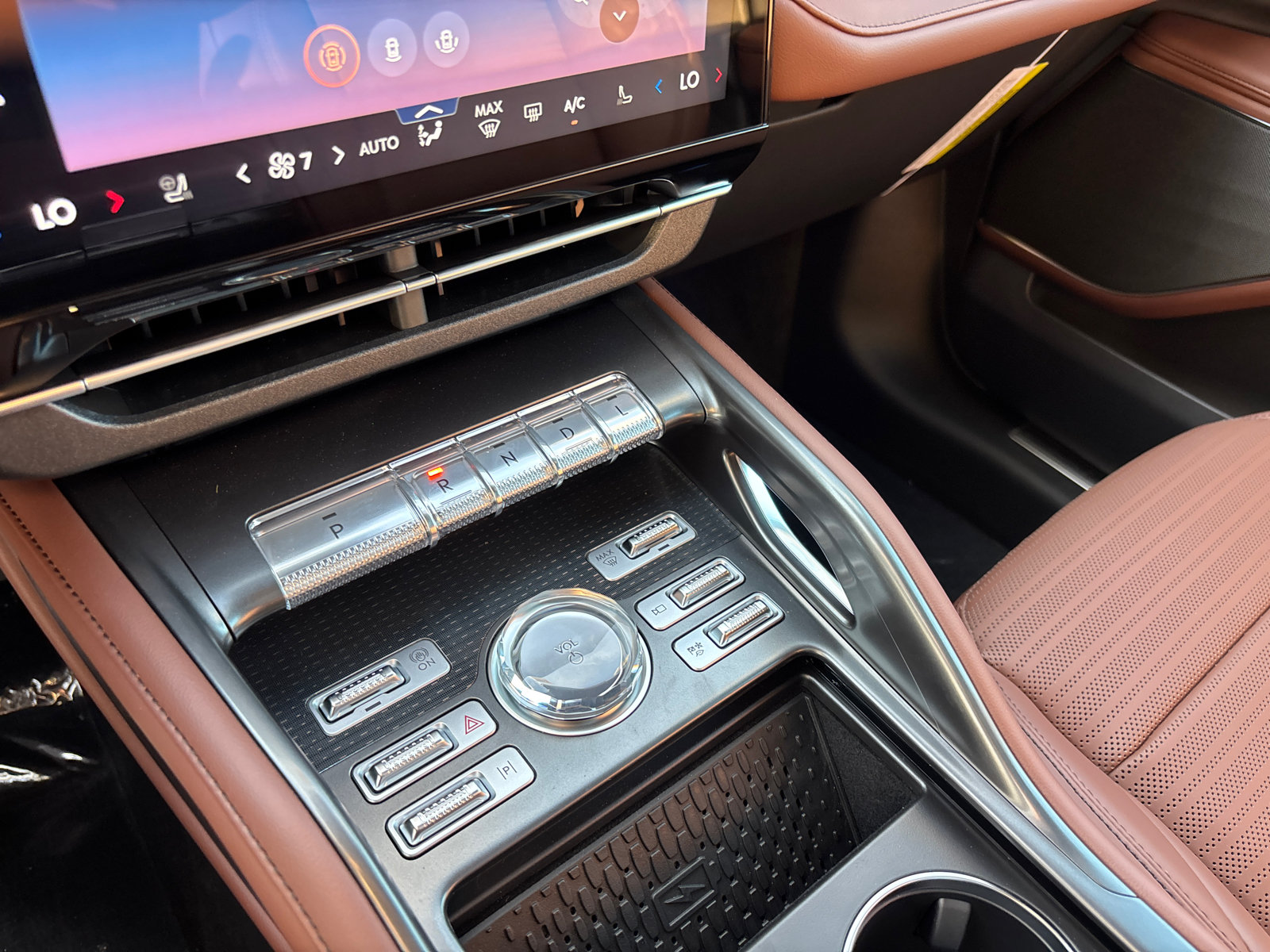 New 2026 Lincoln Nautilus Reserve w/ Jet Appearance Package AWD/4WD image 23