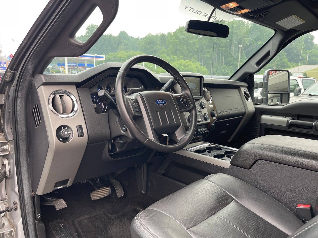 Used 2016 Ford F350 4x4 Crew Cab Super Duty image 21