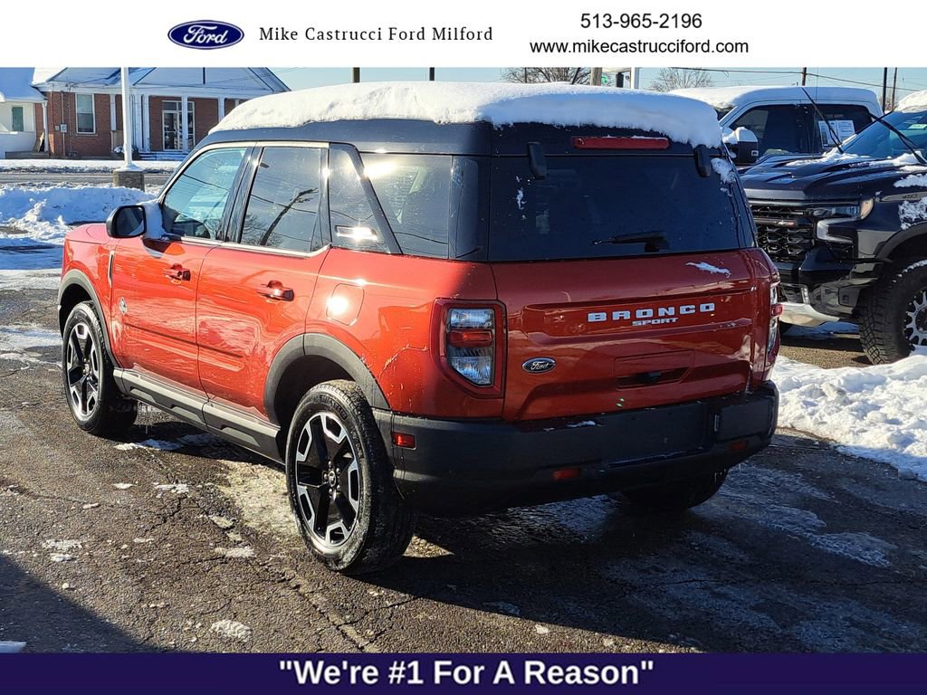 Used 2023 Ford Bronco Sport Outer Banks w/ Tech Package image 3