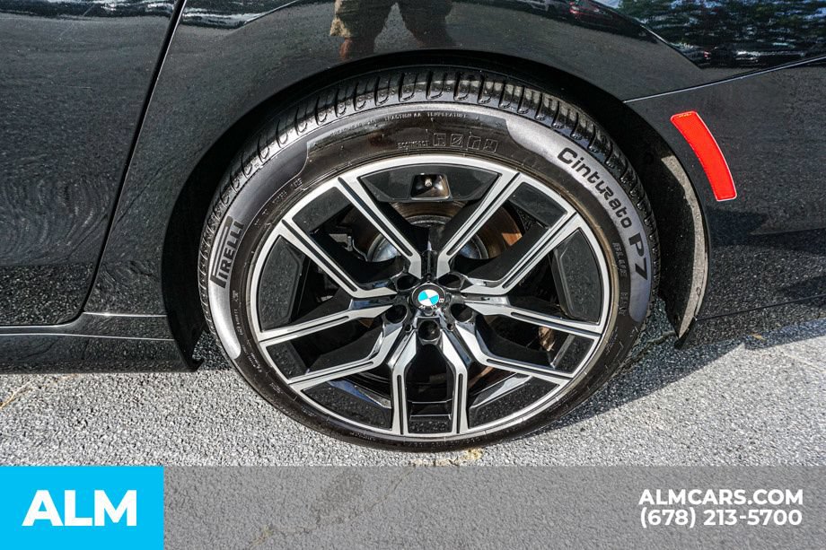 Used 2024 BMW 740i xDrive AWD/4WD image 16