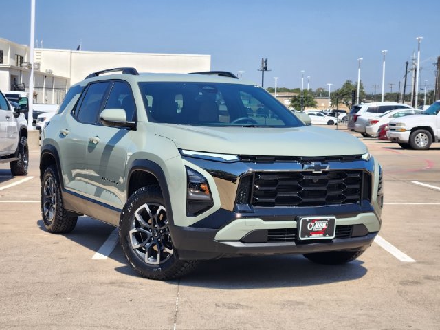 Used 2026 Chevrolet Equinox ACTIV AWD/4WD image 2
