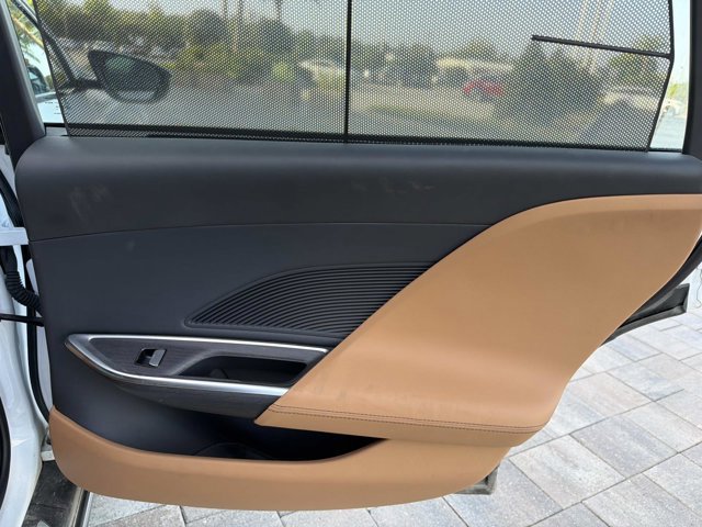 Used 2022 Lucid Air Grand Touring image 21