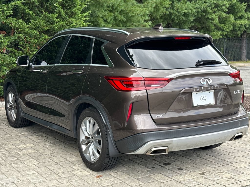 Used 2019 INFINITI QX50 Luxe w/ Navigation Package AWD/4WD image 8