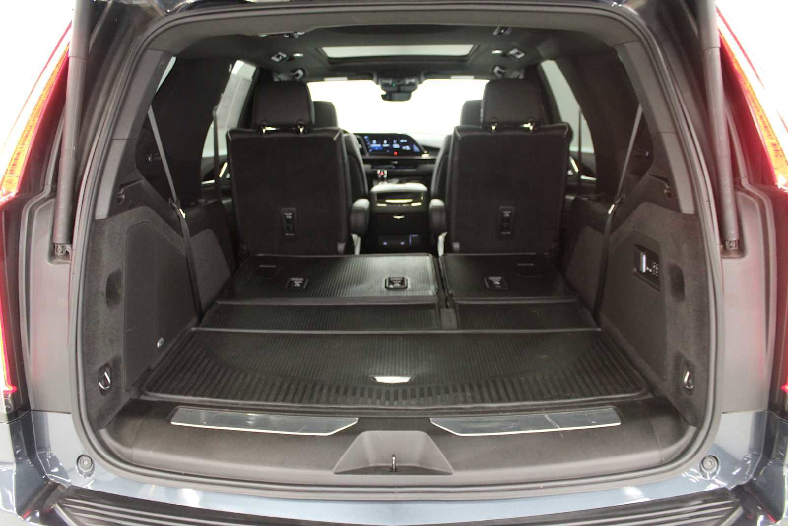 Certified 2021 Cadillac Escalade Sport w/ Driver Assist Tech Package image 10