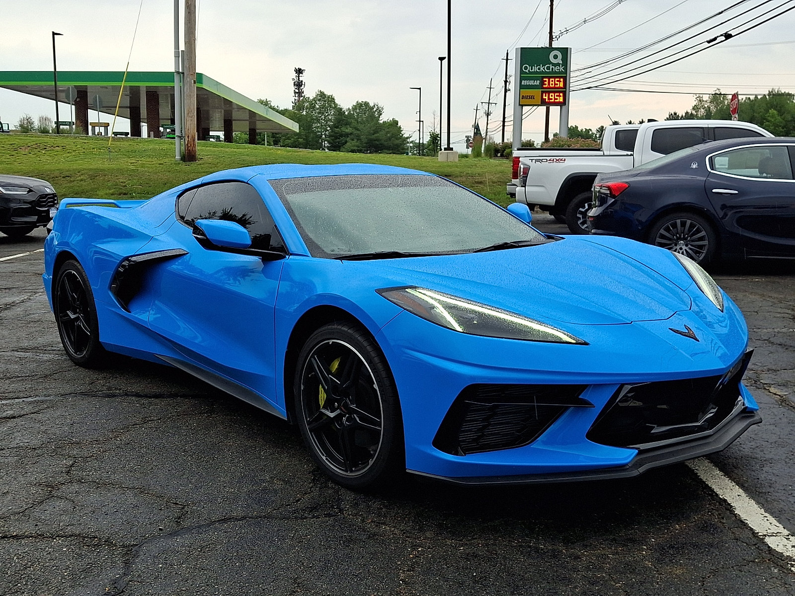 Used 2023 Chevrolet Corvette Stingray Preferred Cpe w/ Z51 Performance Package RWD image 1