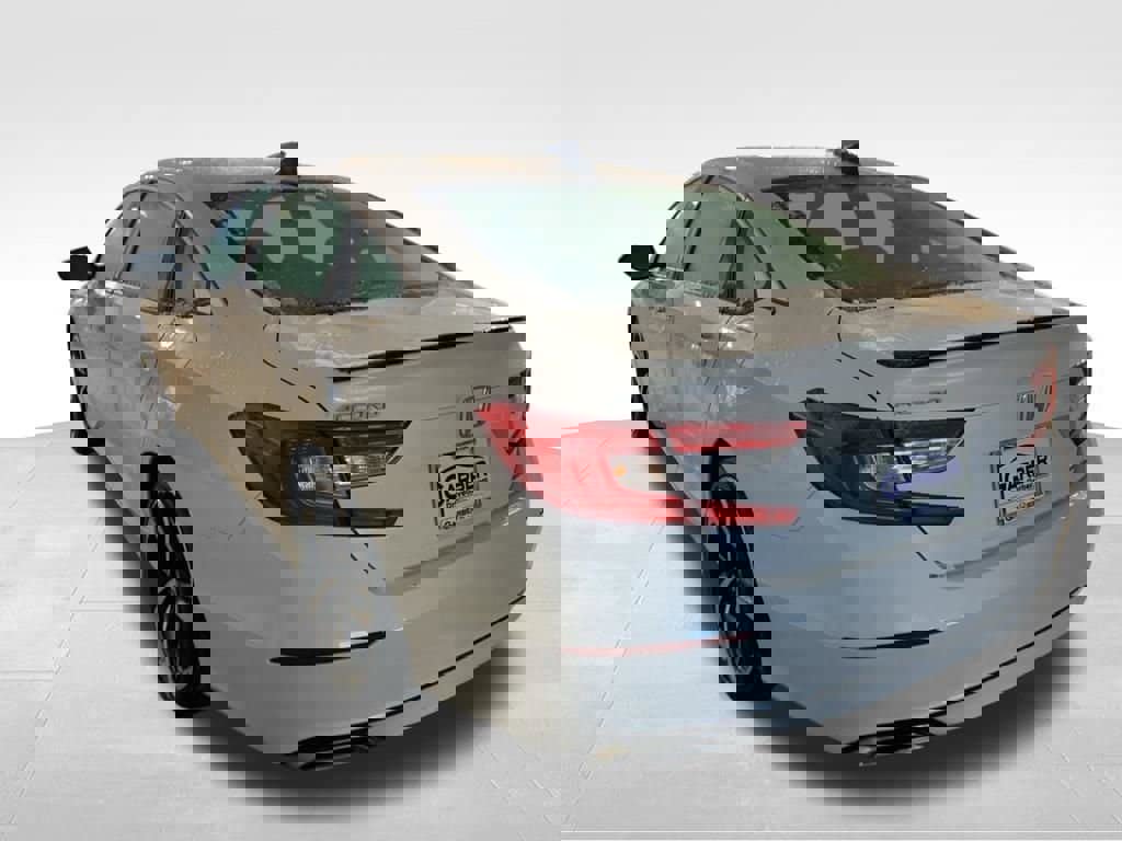 Used 2022 Honda Accord Sport image 3