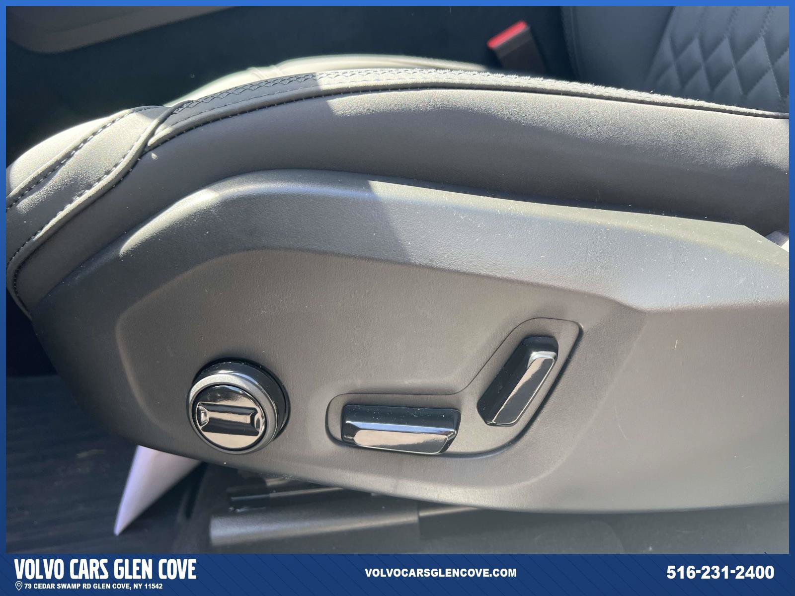 Used 2026 Volvo XC60 B5 Plus w/ Protection Package Premier AWD/4WD image 20