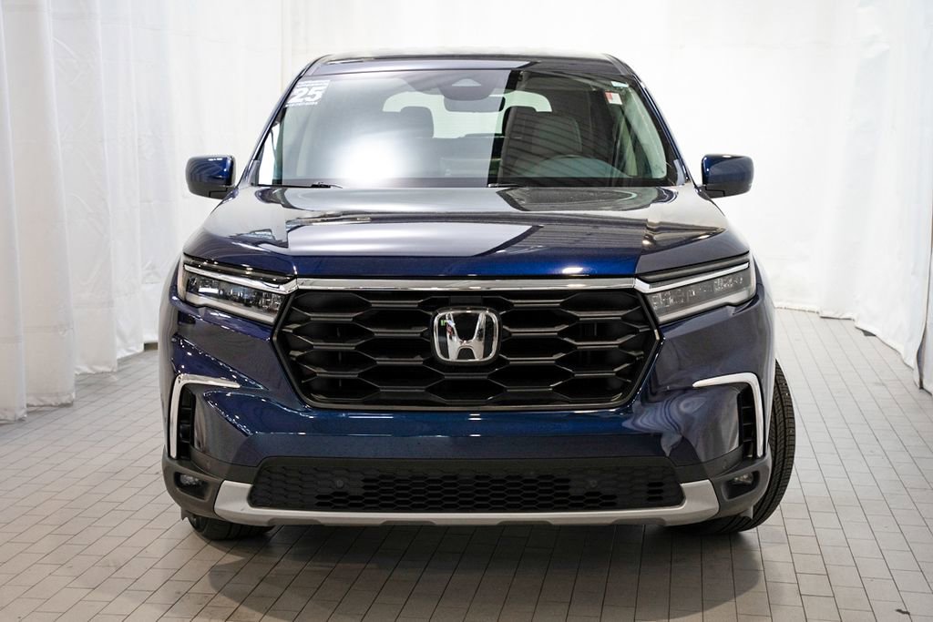 Used 2025 Honda Pilot EX-L image 2