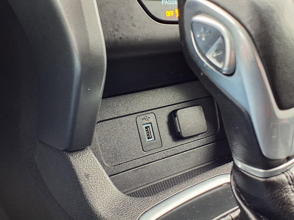 Used 2019 Ford Escape SEL image 14