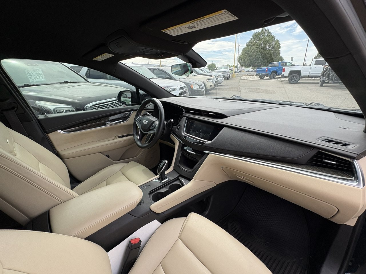 Certified 2018 Cadillac XT5 FWD image 37