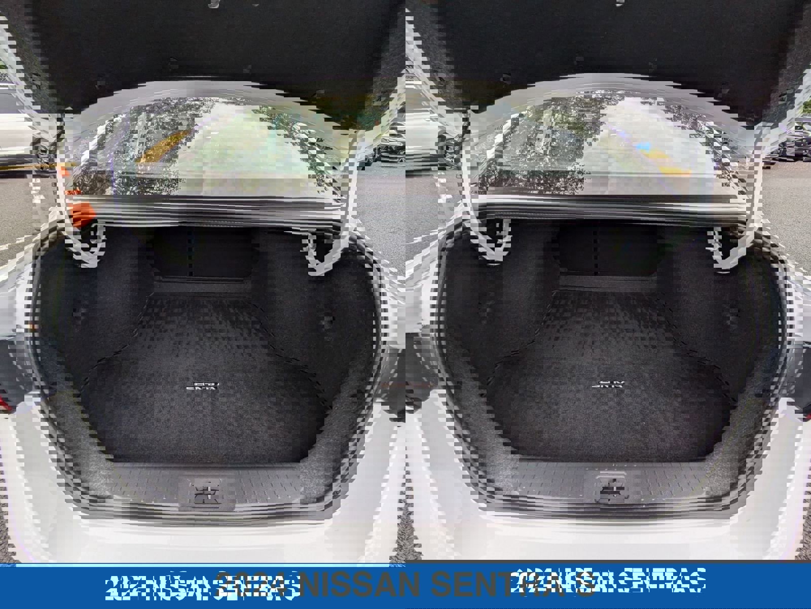 Used 2024 Nissan Sentra S image 32