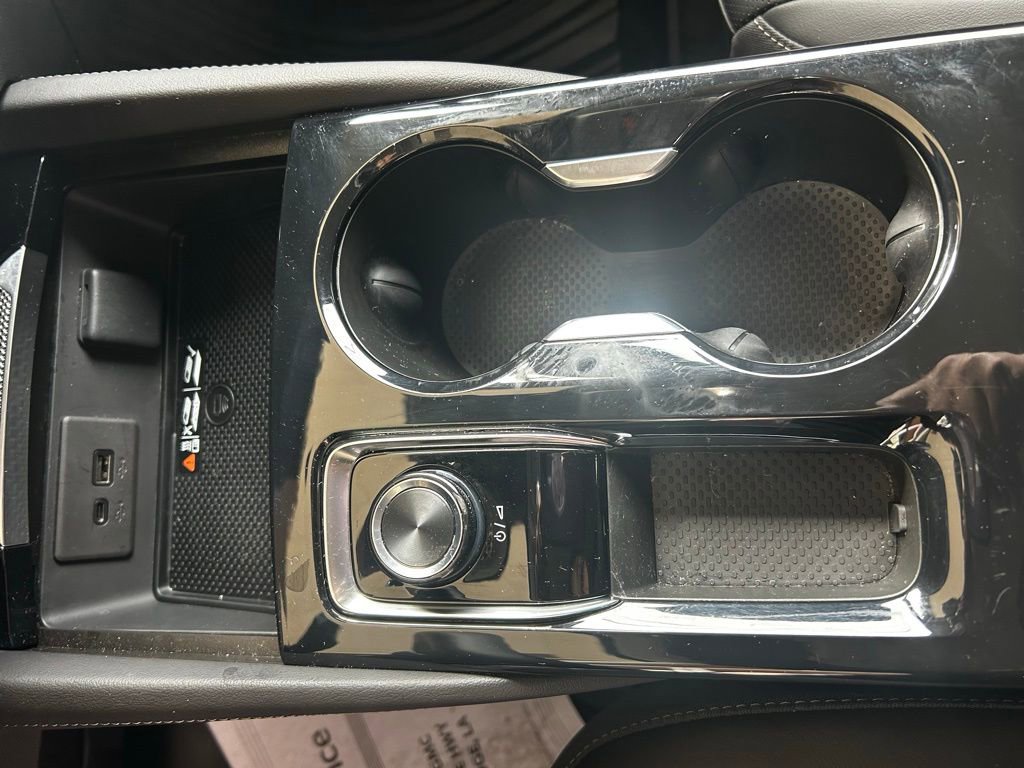 Used 2025 Buick Envision Preferred image 15