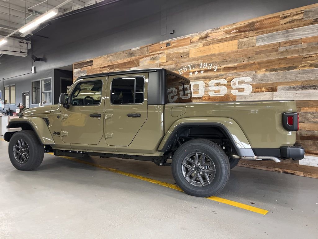 New 2026 Jeep Gladiator Sport AWD/4WD image 22