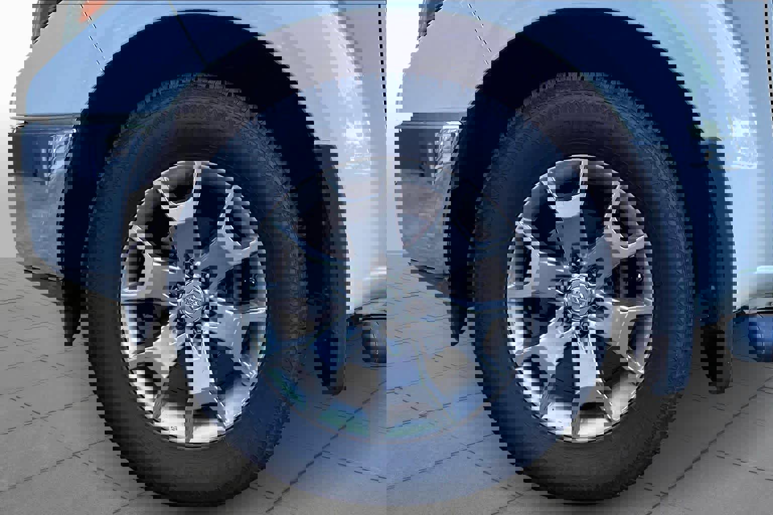 Used 2014 Nissan Frontier SL image 10