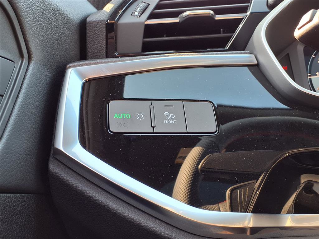 New 2025 Audi Q3 2.0T Premium Plus image 23