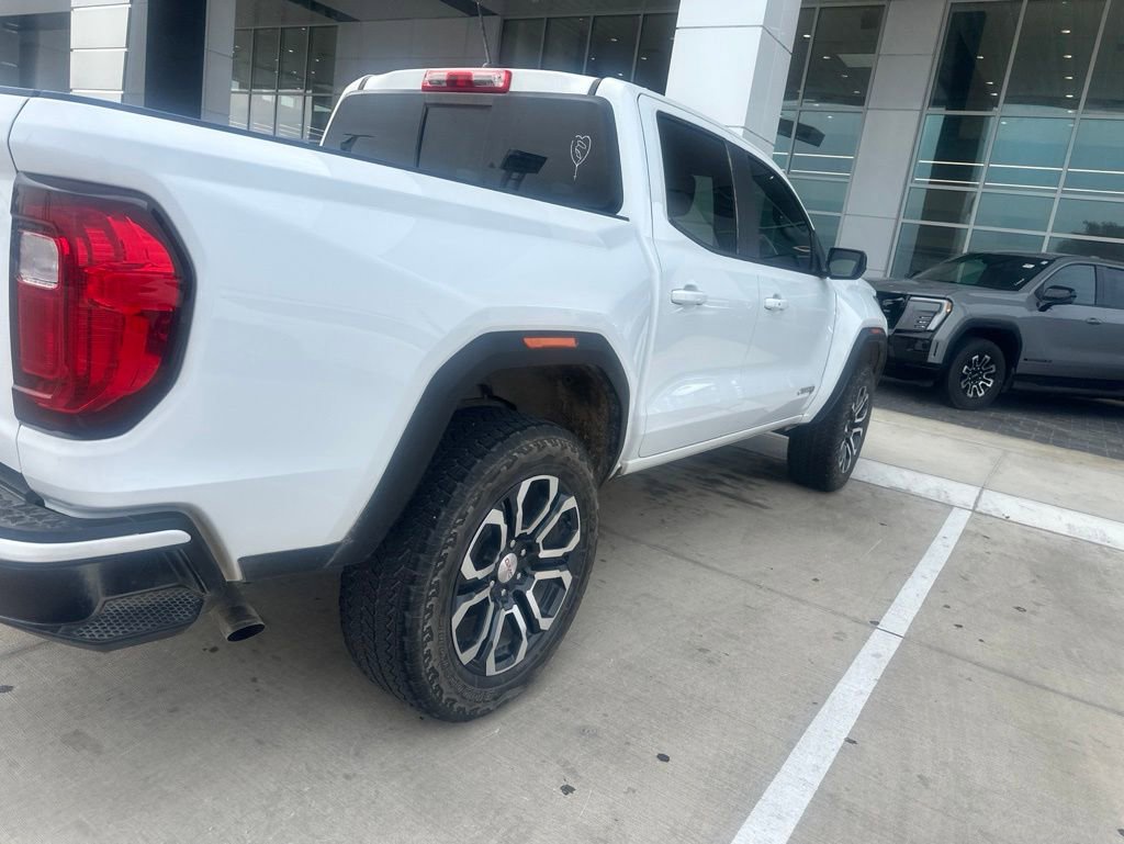Used 2023 GMC Canyon AT4 w/ AT4 Premium Package AWD/4WD image 3