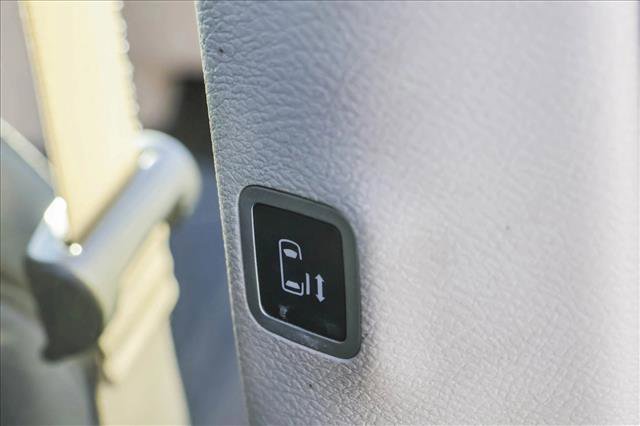 Used 2018 Chrysler Pacifica Touring Plus w/ Tire & Wheel Group image 28