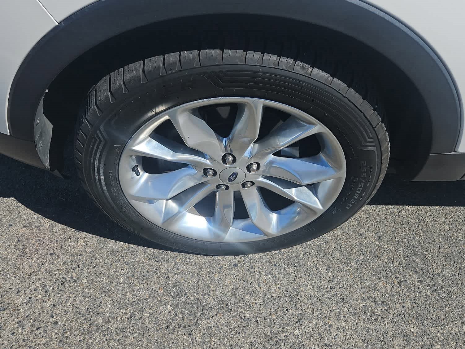 Used 2014 Ford Explorer Limited w/ Equipment Group 302A image 3