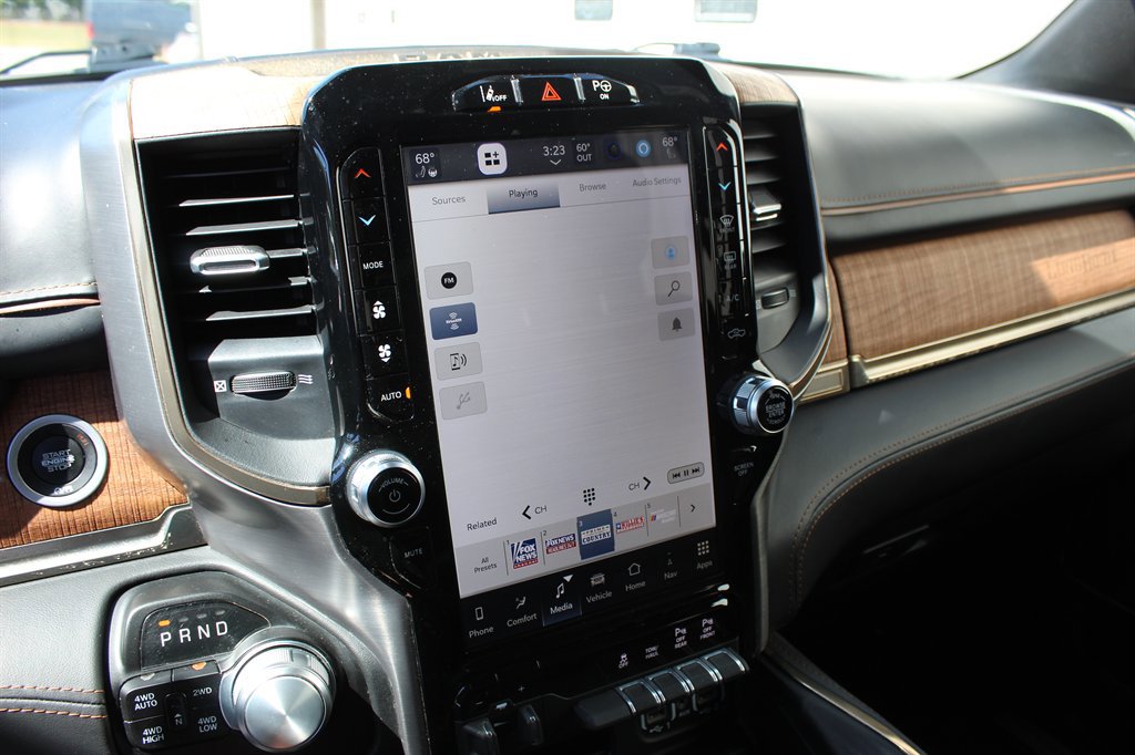 Used 2022 RAM 1500 Limited AWD/4WD image 9