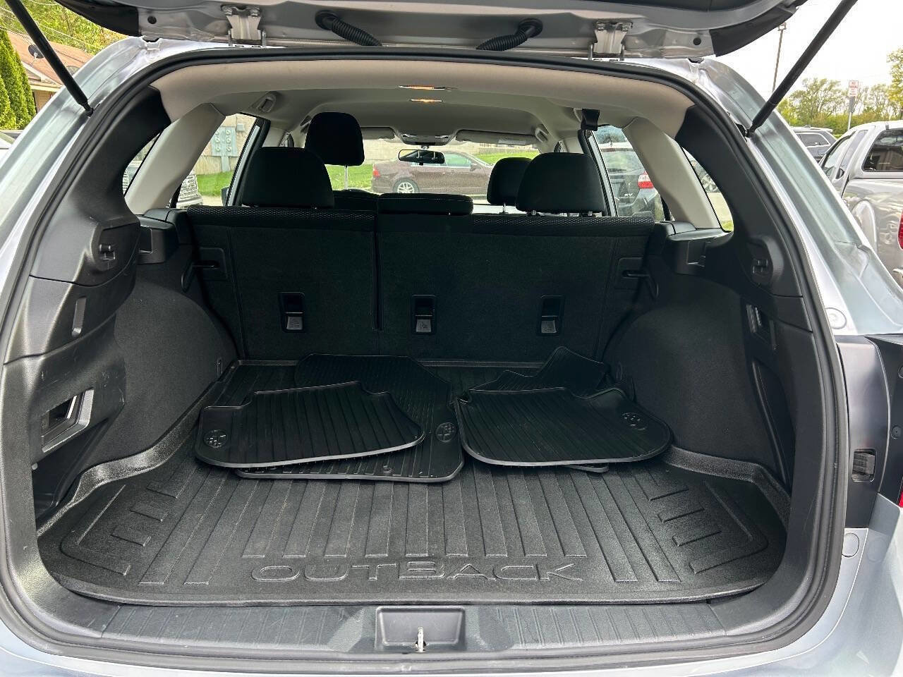 Used 2016 Subaru Outback 2.5i AWD/4WD image 17