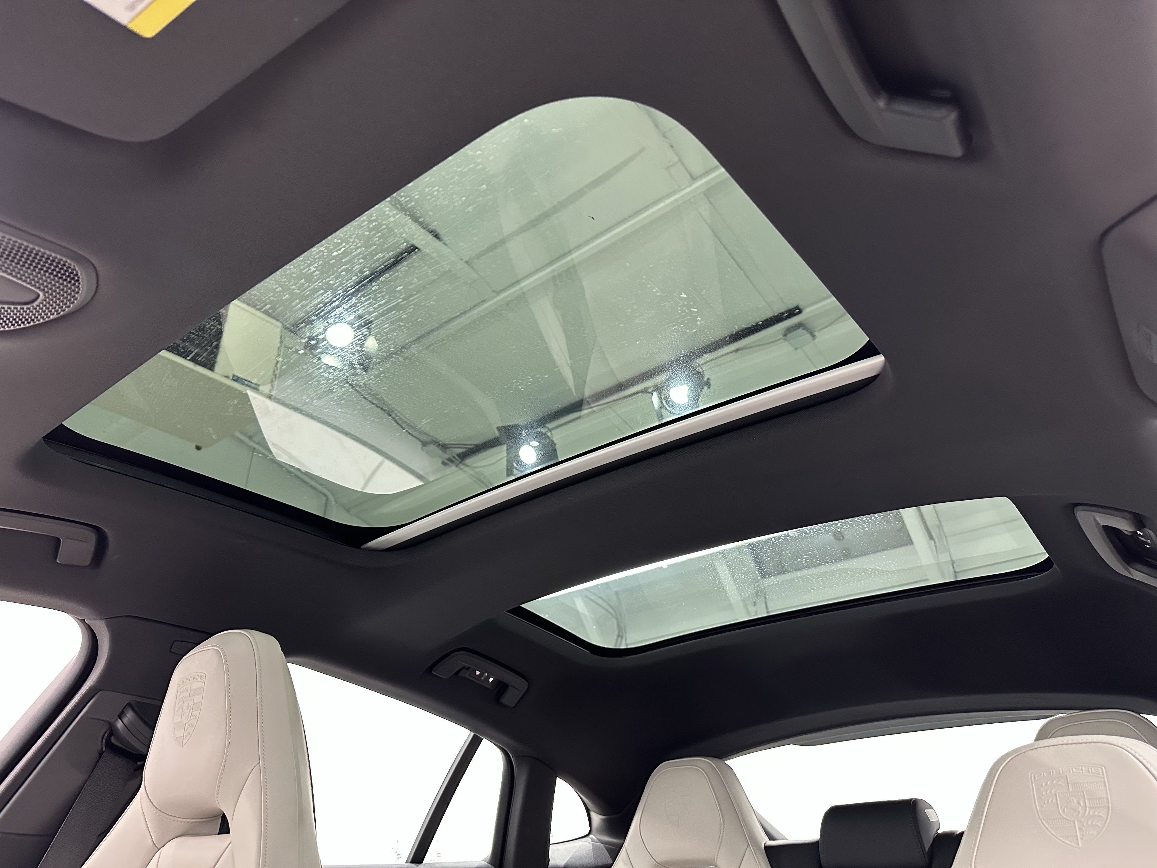 New 2025 Porsche Panamera image 35