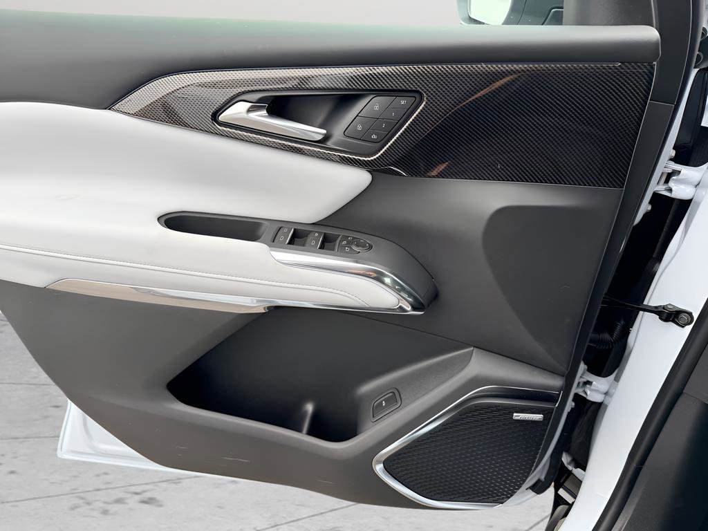 New 2026 Chevrolet Traverse High Country image 21