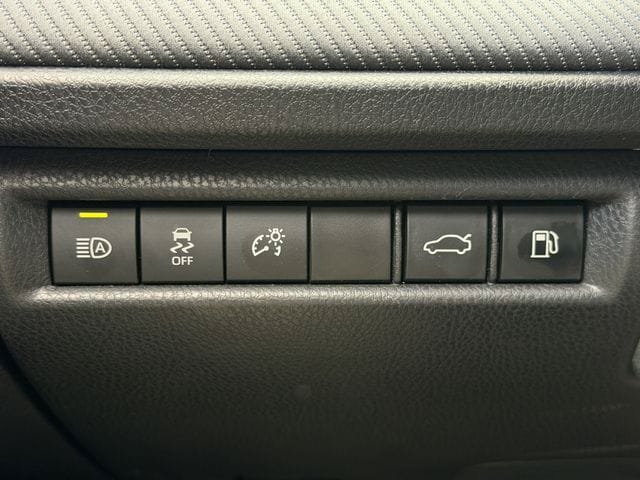 Certified 2025 Toyota Camry SE FWD image 22