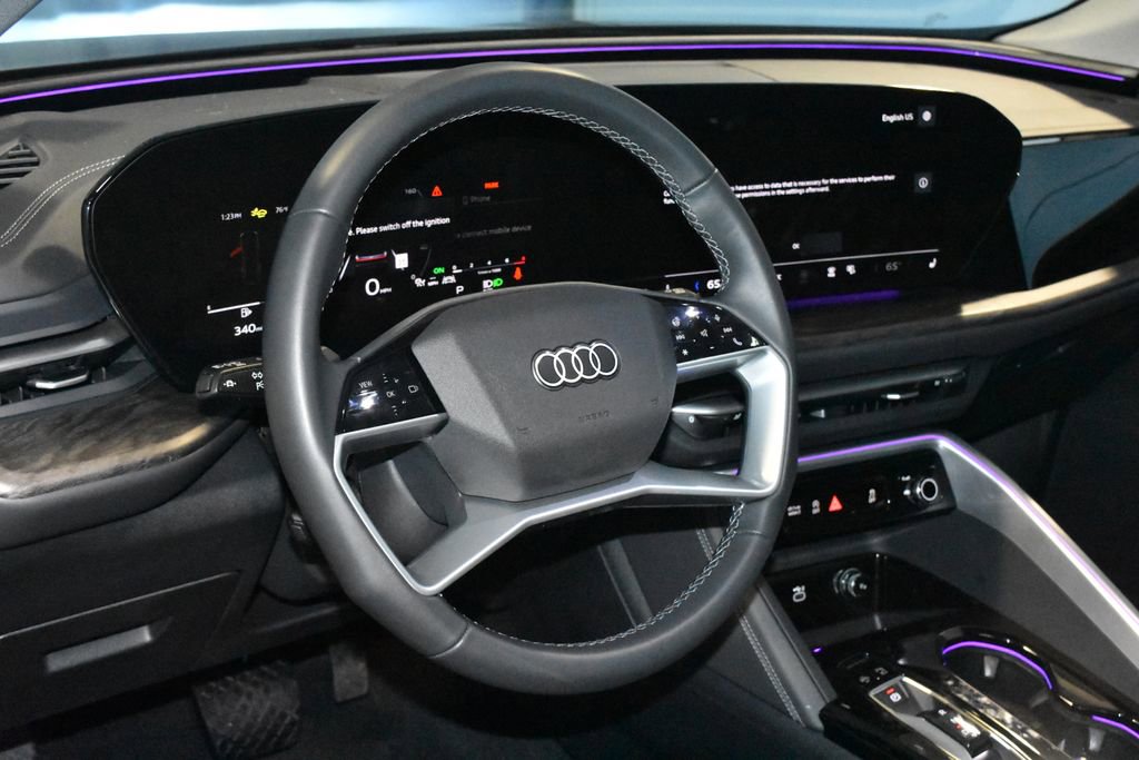 Certified 2025 Audi Q5 2.0T Premium w/ Convenience Package image 2