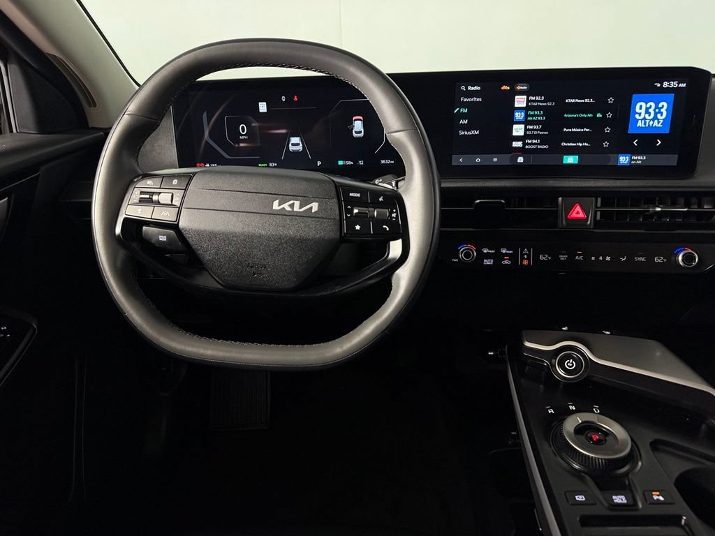 Used 2025 Kia EV6 Light w/ Light LR Technology Package RWD image 12