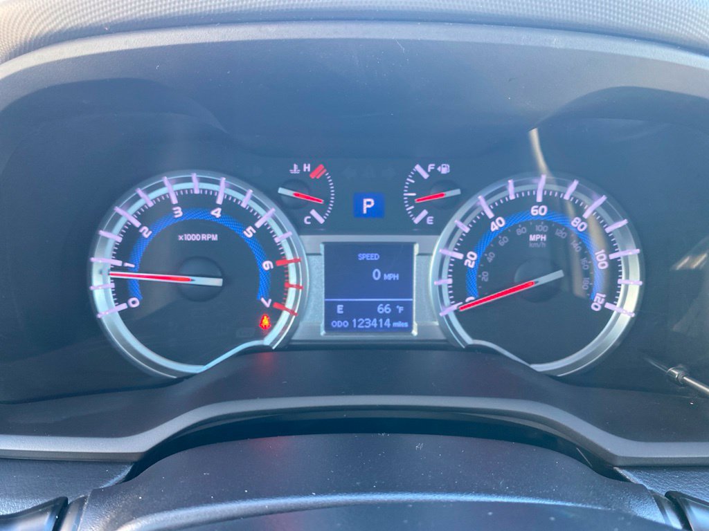 Used 2017 Toyota 4Runner Limited AWD/4WD image 17