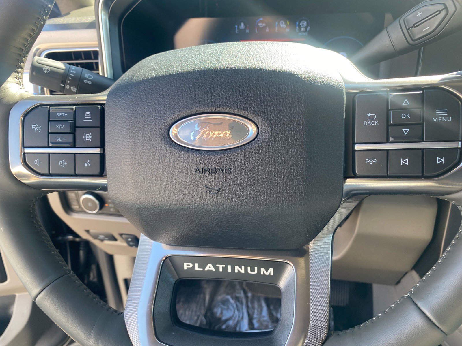 New 2026 Ford F250 Platinum w/ Platinum Plus Package image 33