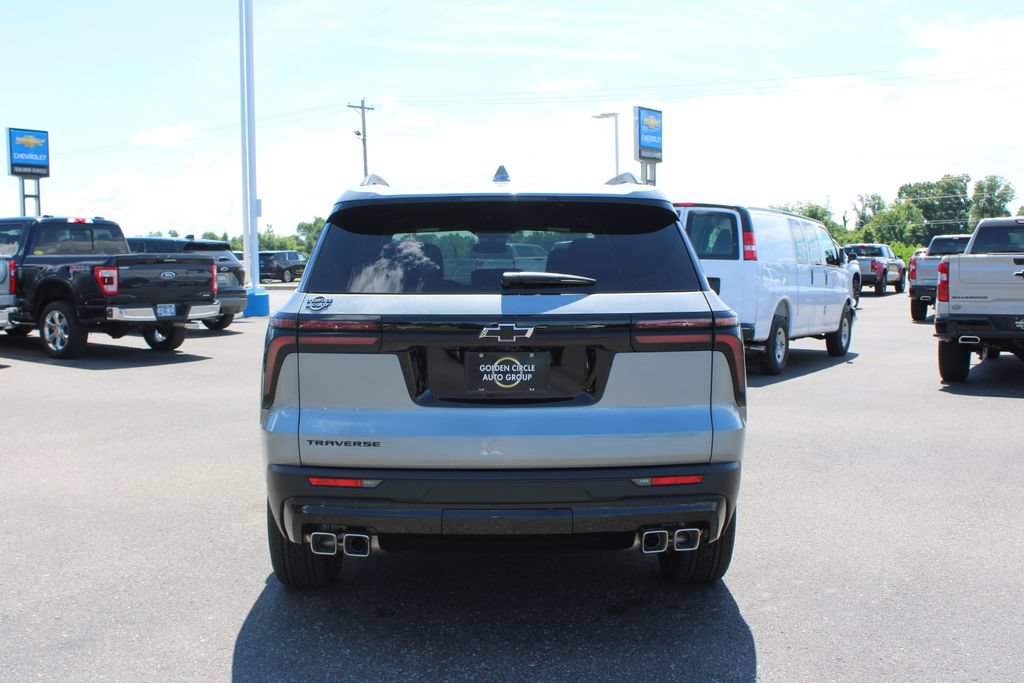New 2026 Chevrolet Traverse LT w/ Midnight/Sport Edition FWD image 8