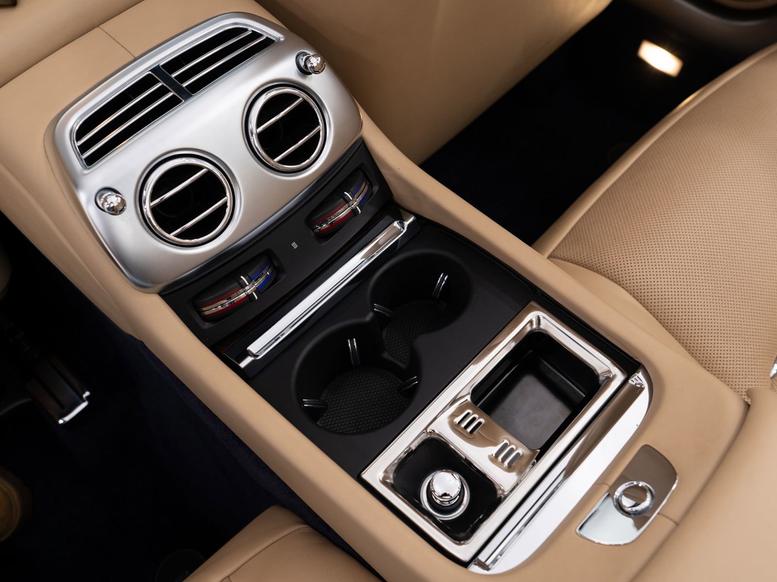 Certified 2016 Rolls-Royce Dawn image 29