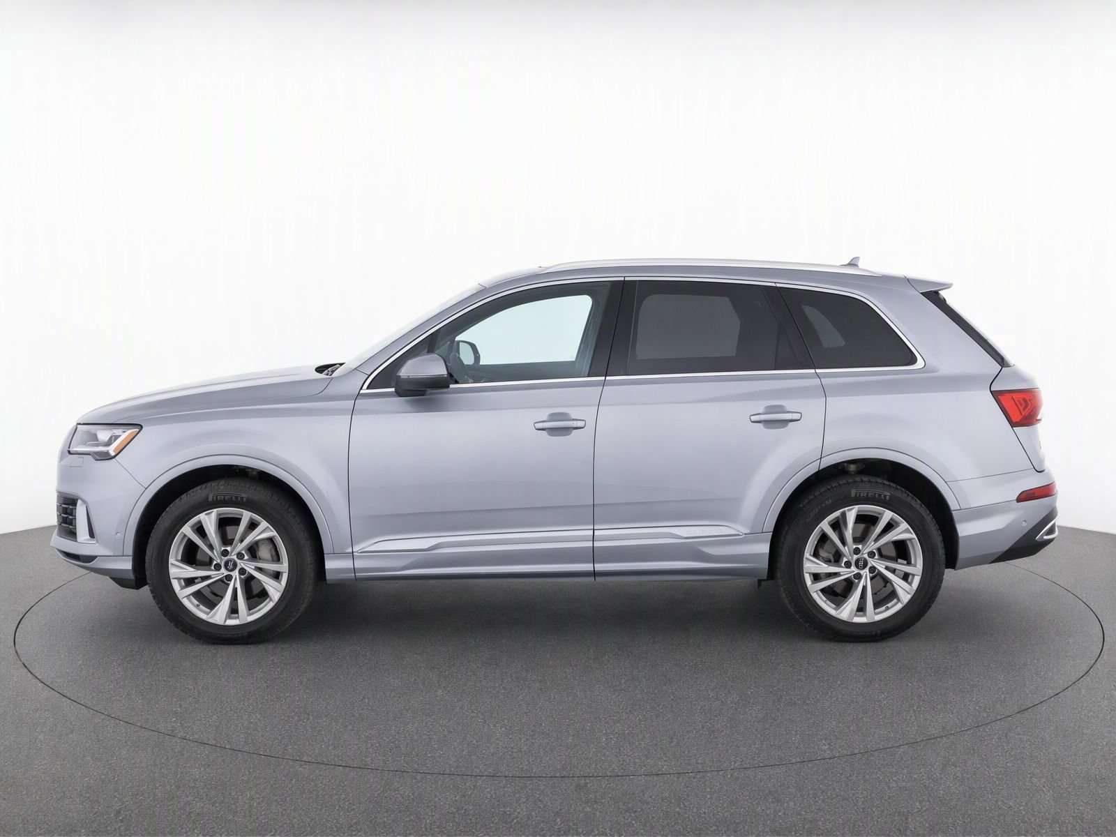 Used 2021 Audi Q7 3.0T Premium Plus w/ Premium Plus Package AWD/4WD image 3