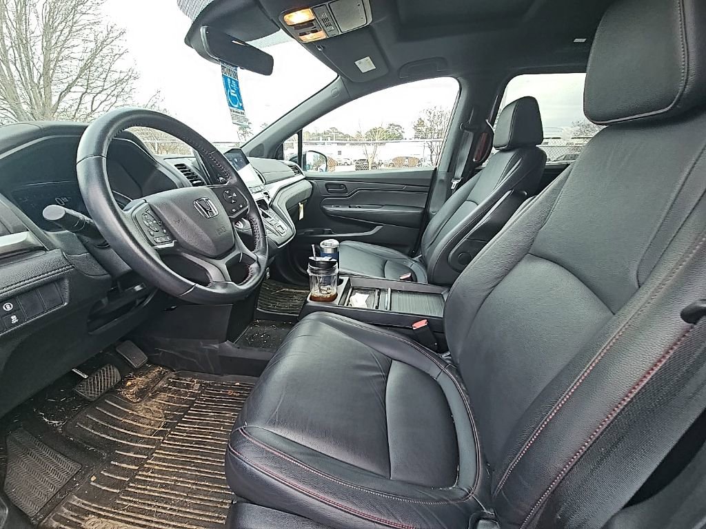 Used 2024 Honda Odyssey Sport image 16