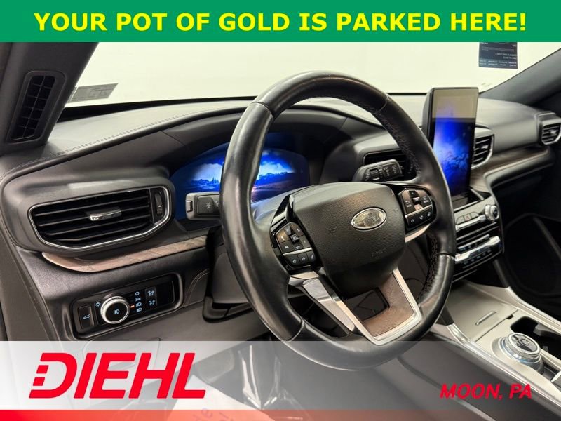 Used 2022 Ford Explorer Platinum w/ Equipment Group 601A image 27