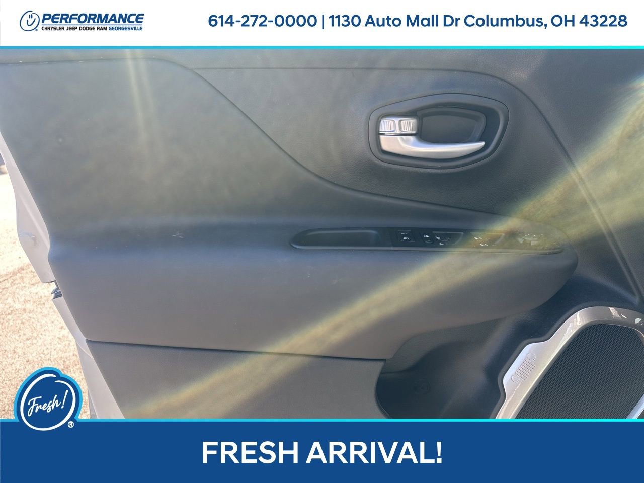 Used 2023 Jeep Renegade Latitude image 11