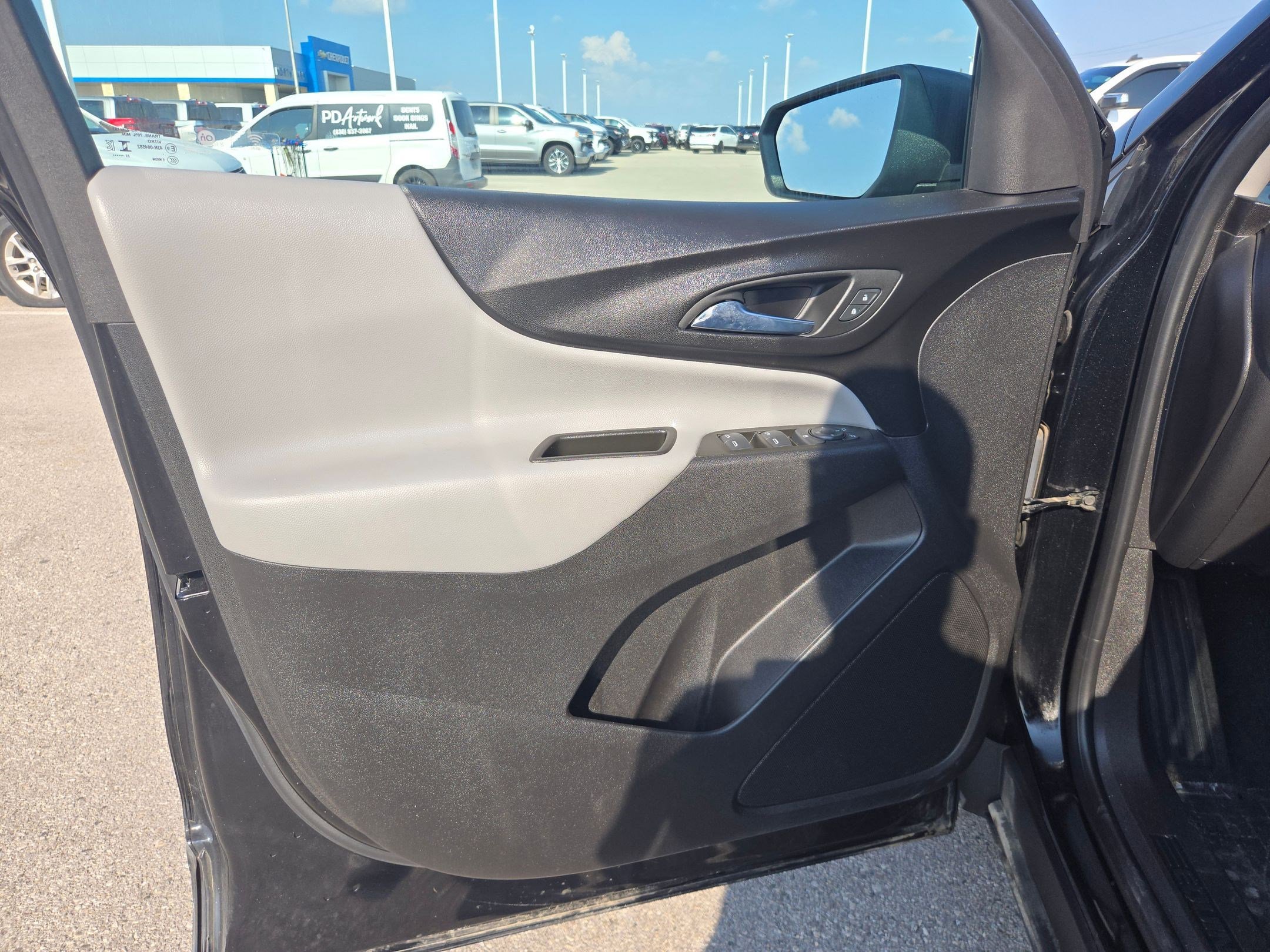Used 2024 Chevrolet Equinox LS w/ LS Convenience Package FWD image 12