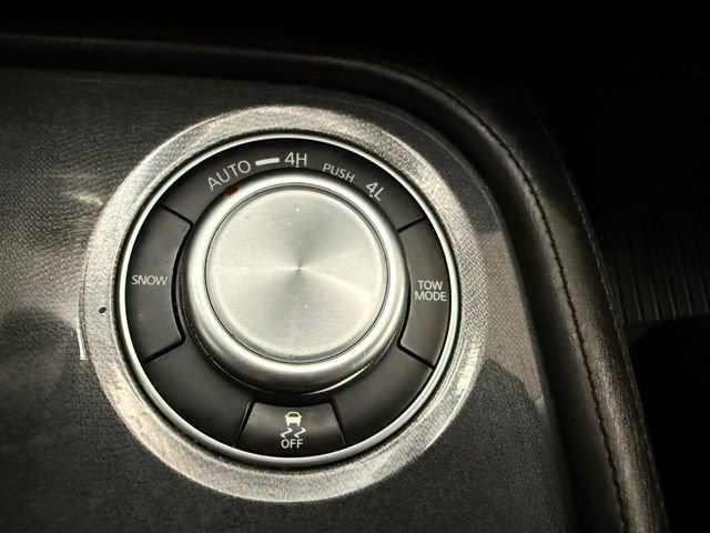 Used 2022 Nissan Armada SV w/ SV Appearance Package image 27