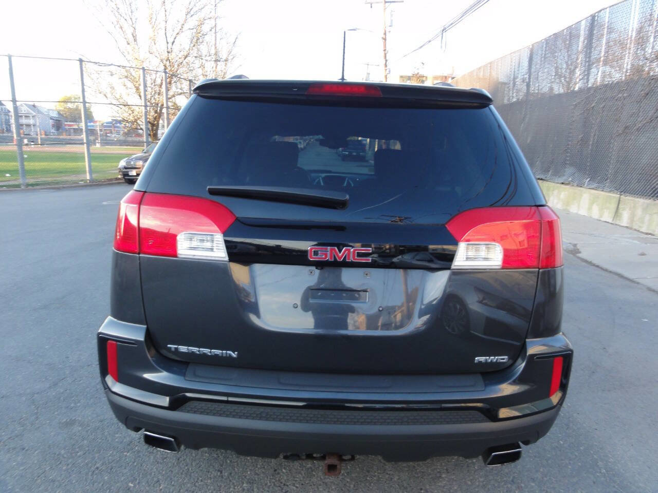 Used 2017 GMC Terrain SLE w/ Nightfall Package AWD/4WD image 5