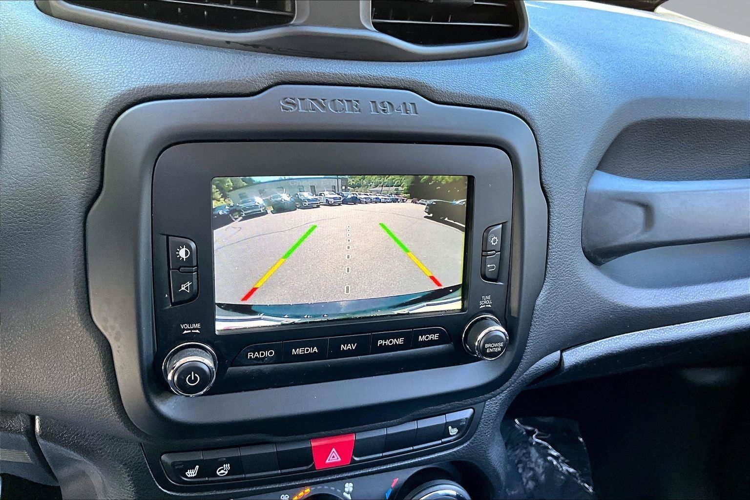 Used 2015 Jeep Renegade Limited AWD/4WD image 21