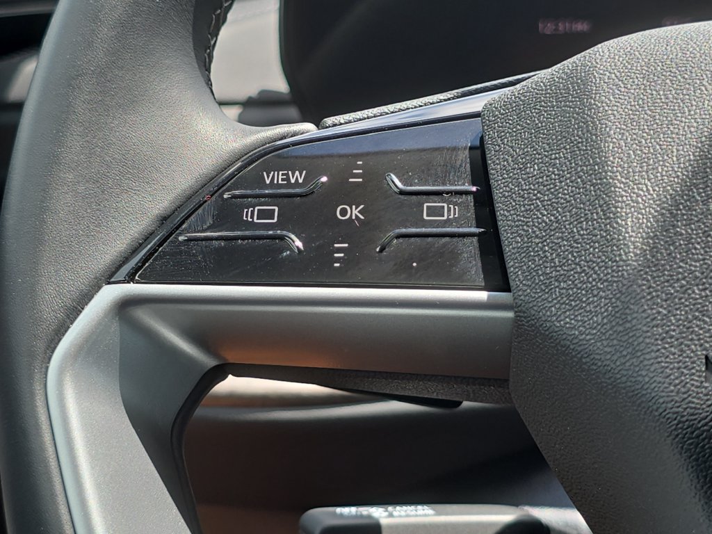 Certified 2025 Audi Q5 Premium w/ Convenience Package AWD/4WD image 12