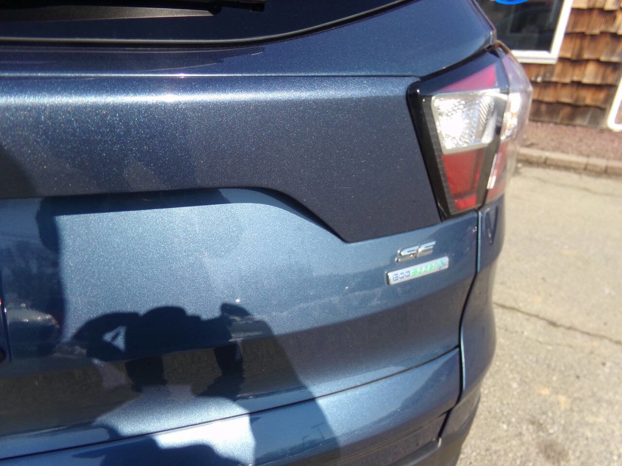 Used 2018 Ford Escape SE image 9