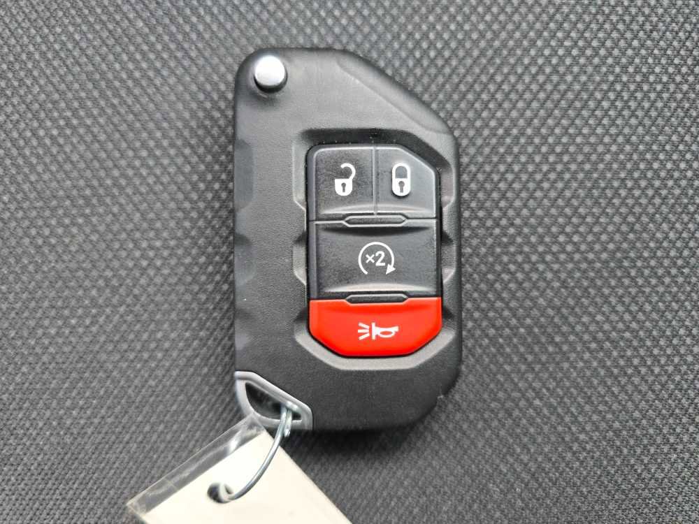 Used 2021 Jeep Gladiator Sport image 22