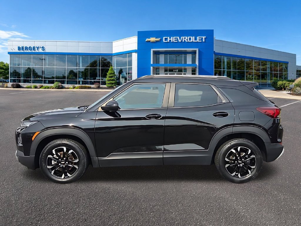 Certified 2023 Chevrolet TrailBlazer LT w/ Convenience Package FWD image 9