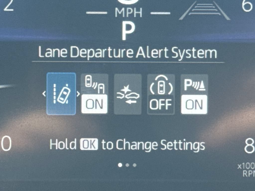 Used 2025 Toyota Corolla Cross XLE FWD image 19