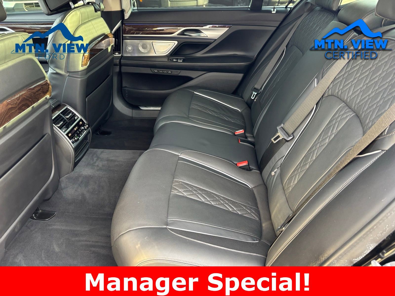 Used 2022 BMW 750i xDrive w/ Luxury Rear Seating Package image 19
